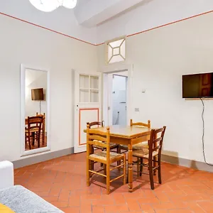 https://dimora-fillungo-affitti-brevi-italia.it-tuscanyhotel.com